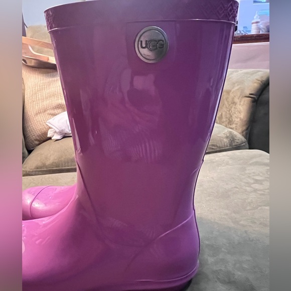 UGG rain boots - Picture 2 of 7